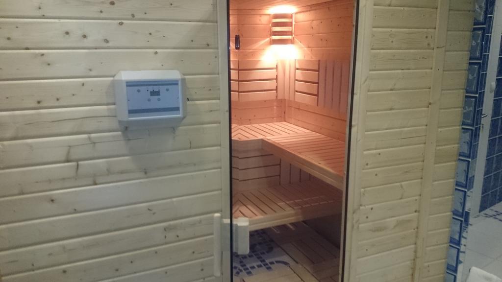 Hotel Milosz Restauracja, Basen Dla Dzieci, Sala Zabaw, Silownia Karthaus