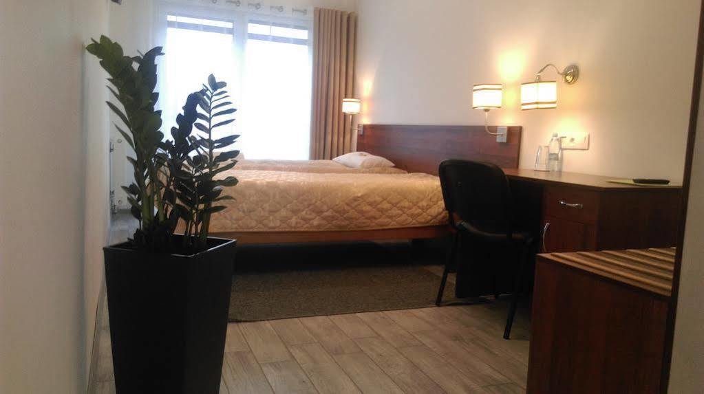 Hotel Milosz Restauracja, Basen Dla Dzieci, Sala Zabaw, Silownia Karthaus