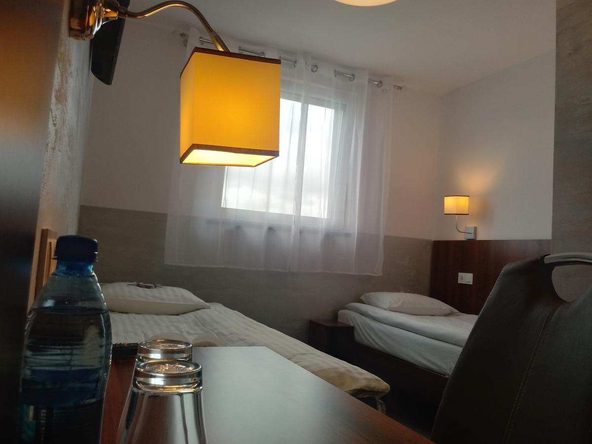 Hotel Milosz Restauracja, Basen Dla Dzieci, Sala Zabaw, Silownia 2*