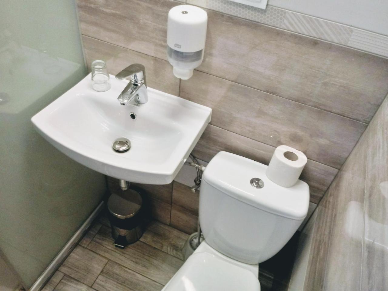 Milosz Restauracja, Basen Dla Dzieci, Sala Zabaw, Silownia 2* Karthaus